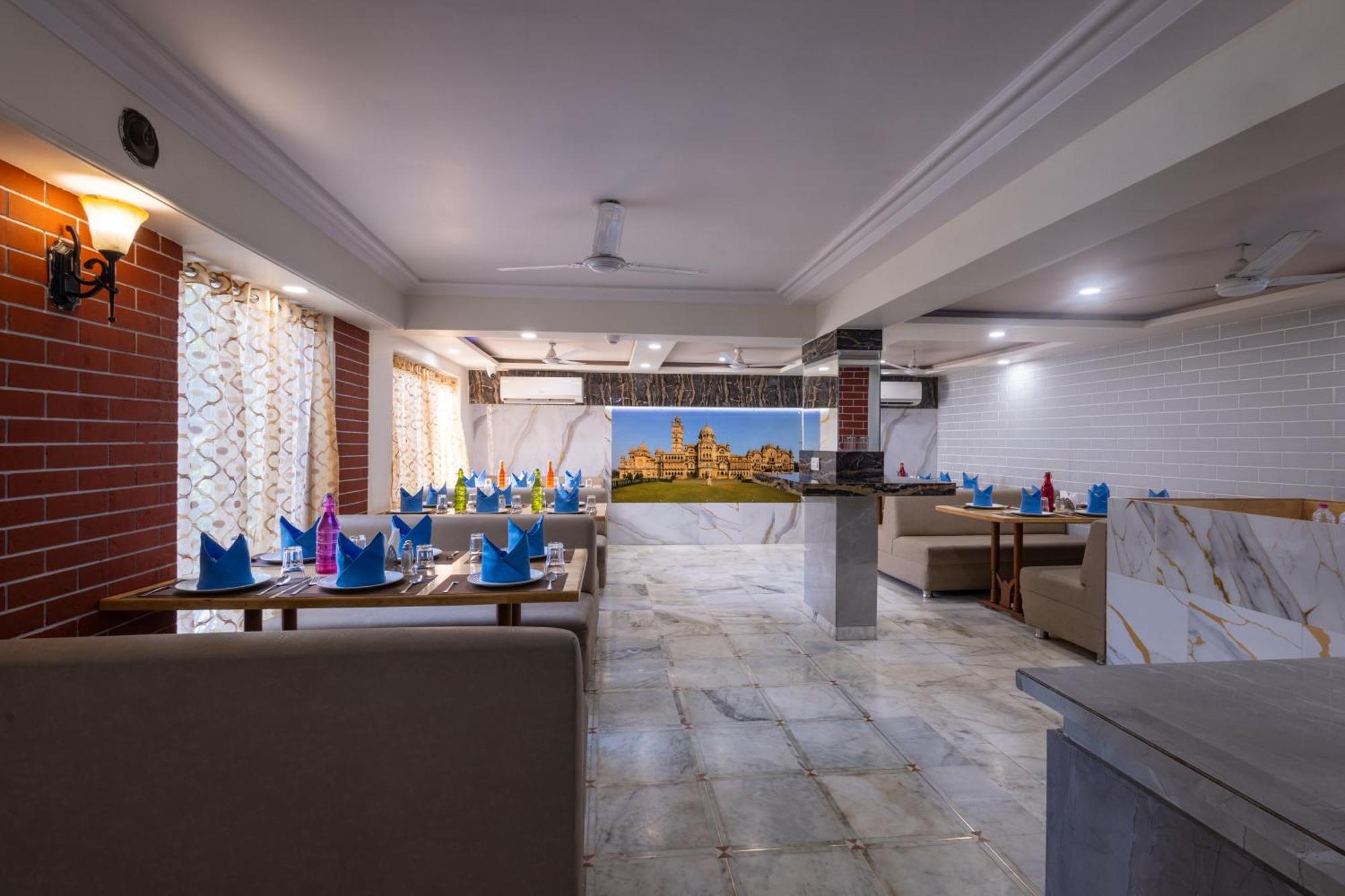 Alba Premier, Vadodara Bagian luar foto